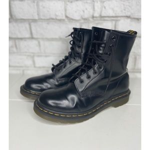 Dr. Martens Shining Leather Boots